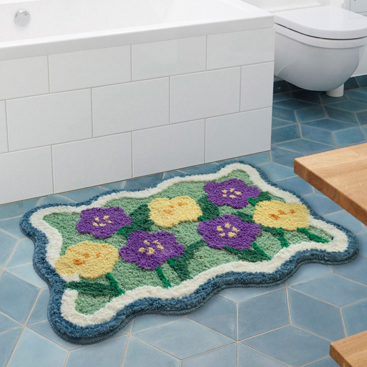 Cute cartoon florets bathroom  rug