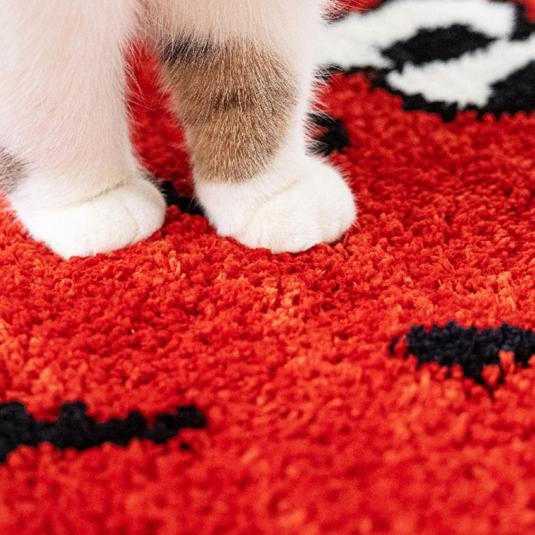 The couple's red loving profiled fluffy feline carpet /rug